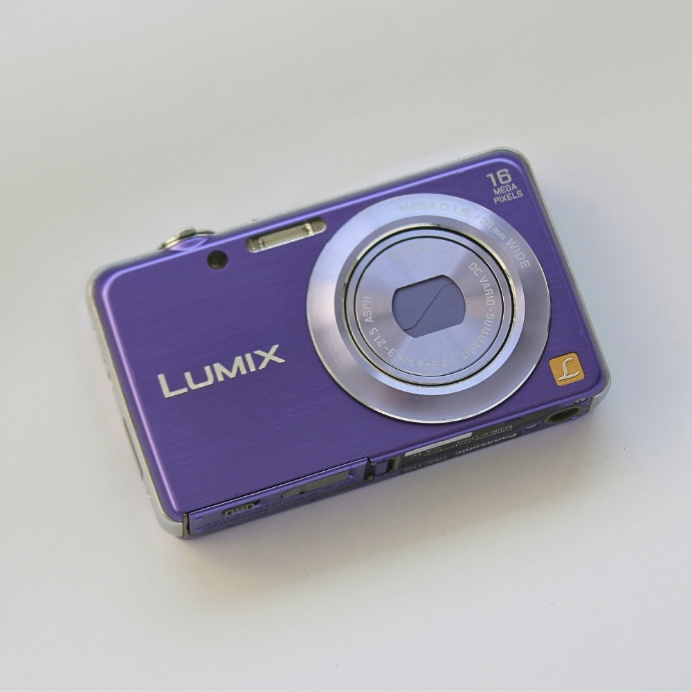 Panasonic LUMIX DMC-FH8