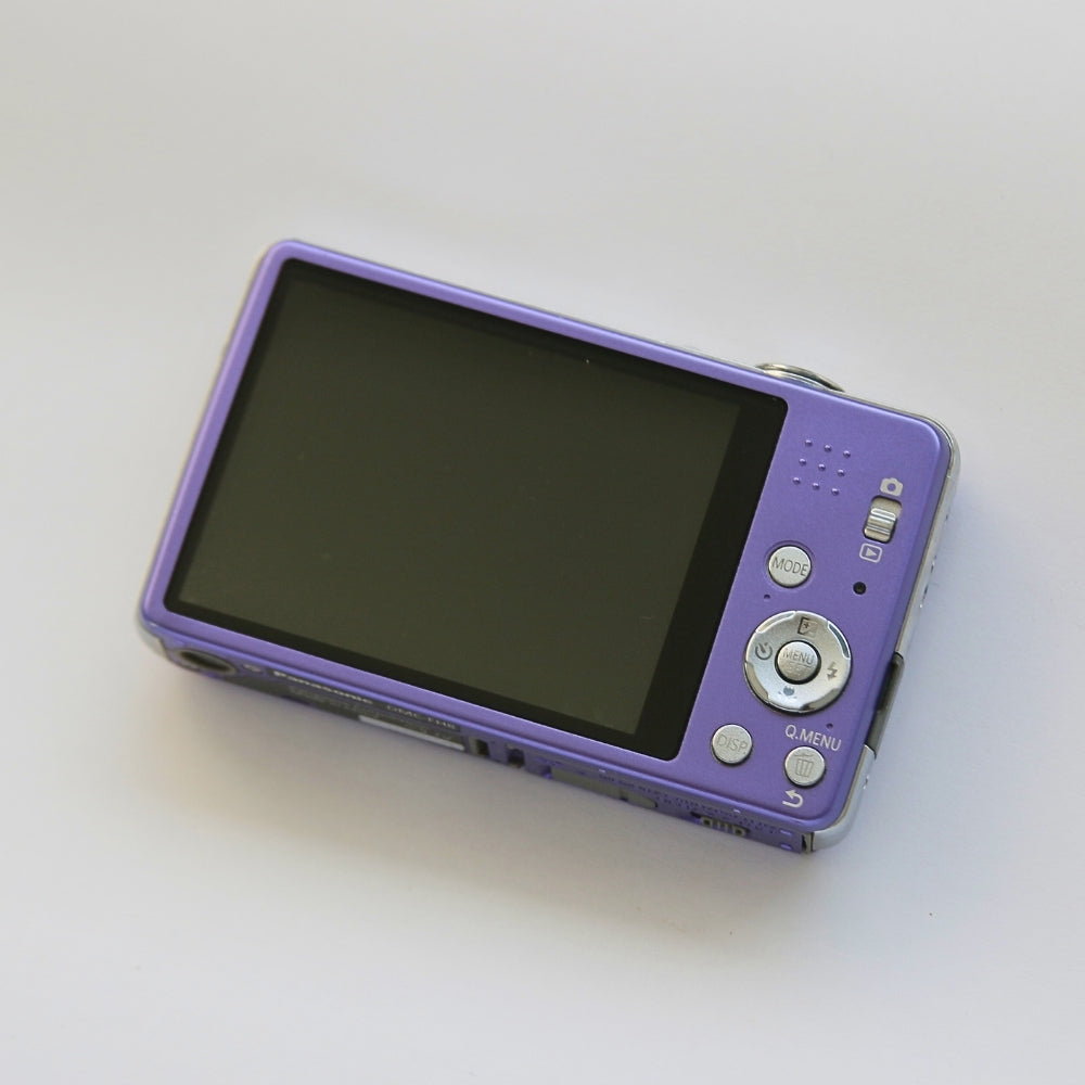 Panasonic LUMIX DMC-FH8