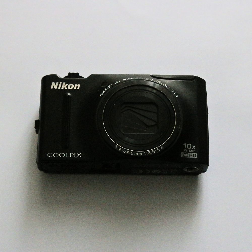 Nikon COOLPIX S8100