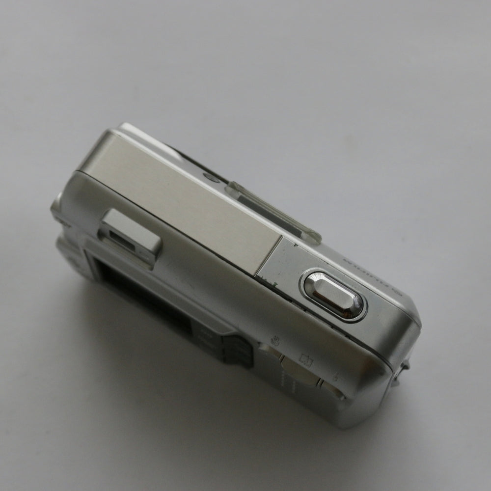 FUJIFILM A330