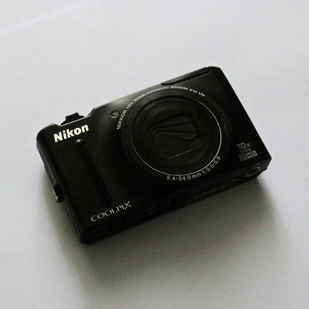 Nikon COOLPIX S8100