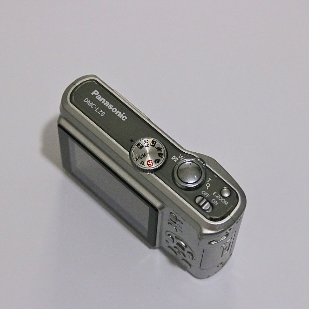 Panasonic LUMIX DMC-LZ8