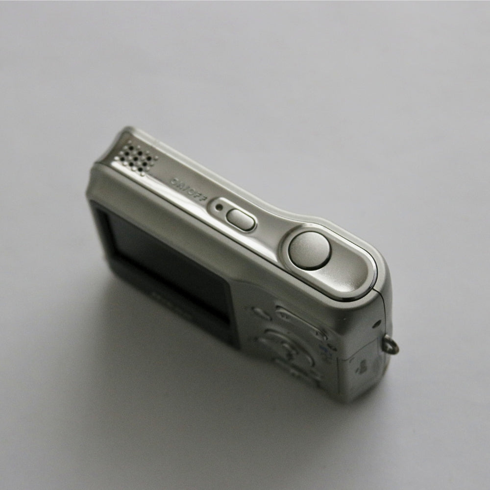 Nikon COOLPIX L3