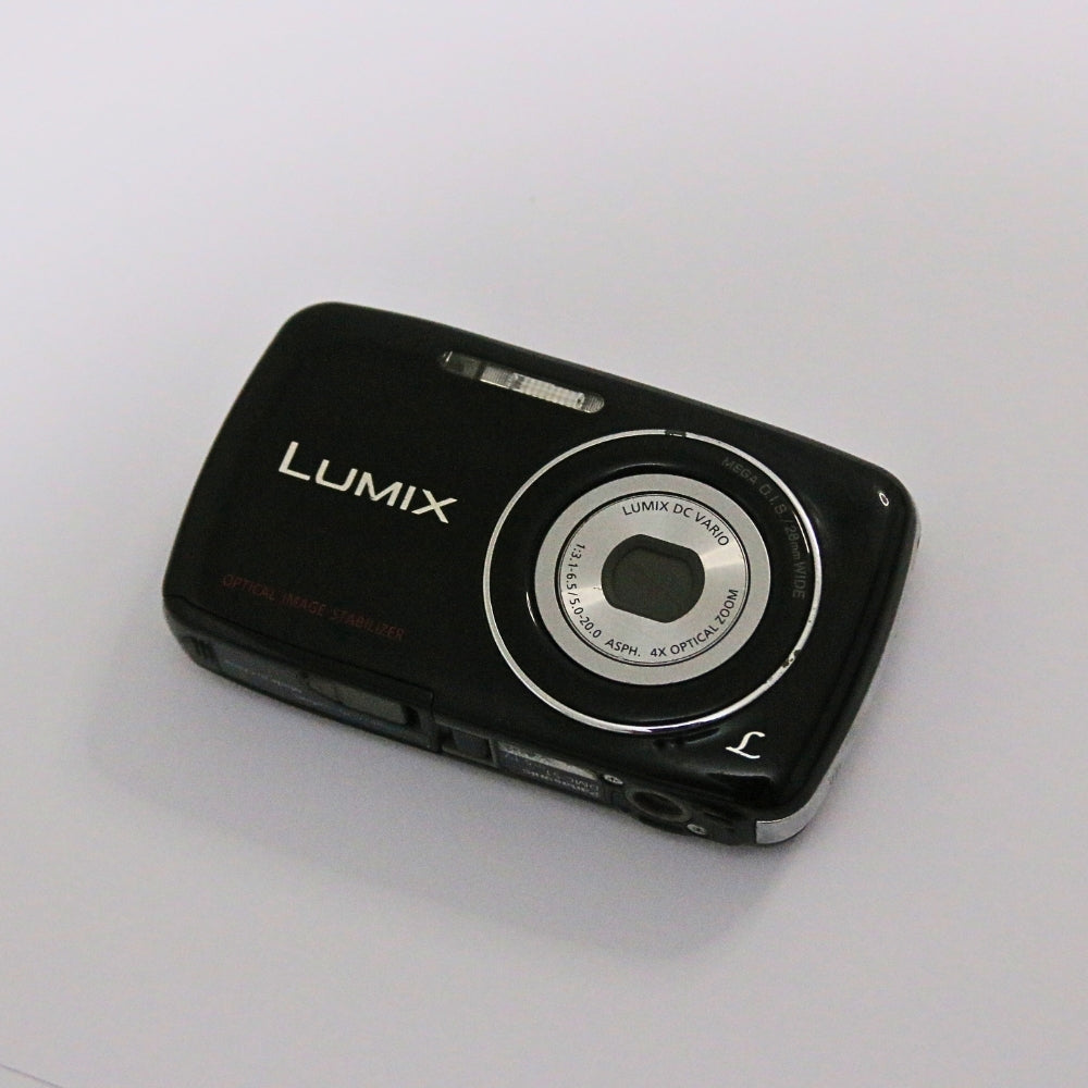 Panasonic LUMIX DMC-S1