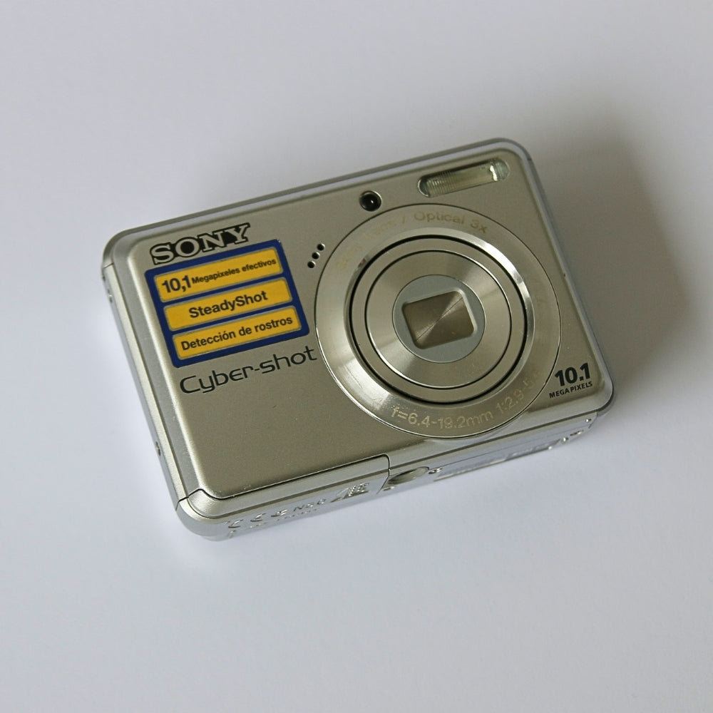 Sony Cyber-shot DSC-S930