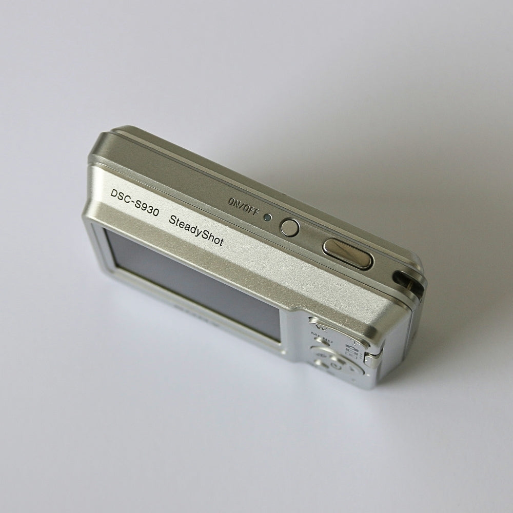Sony Cyber-shot DSC-S930