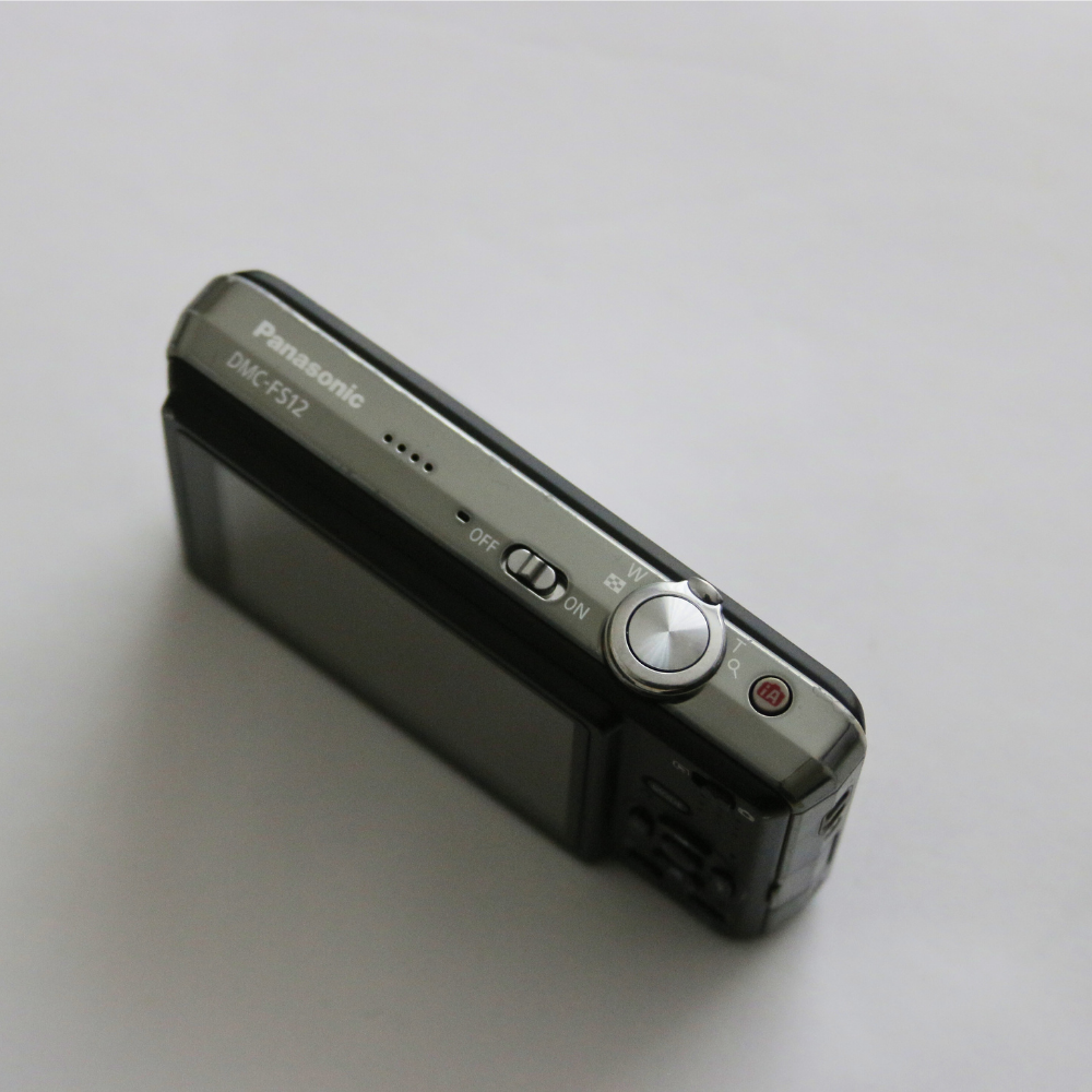 Panasonic LUMIX DMC-FS12