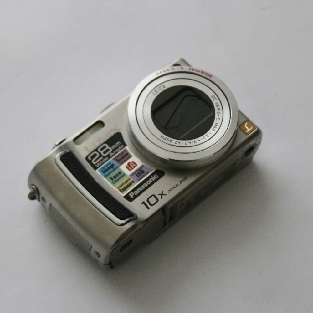 Panasonic LUMIX DMC-TZ5