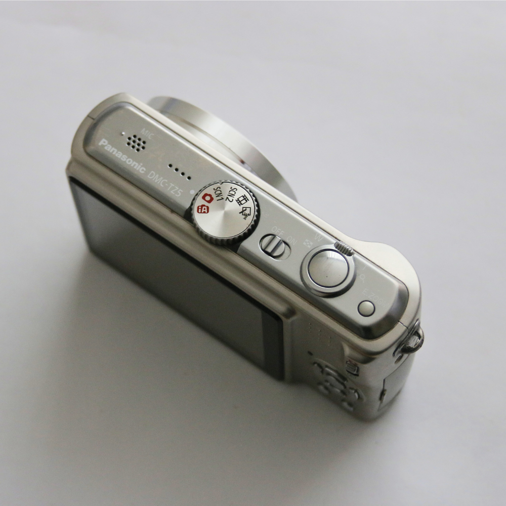 Panasonic LUMIX DMC-TZ5