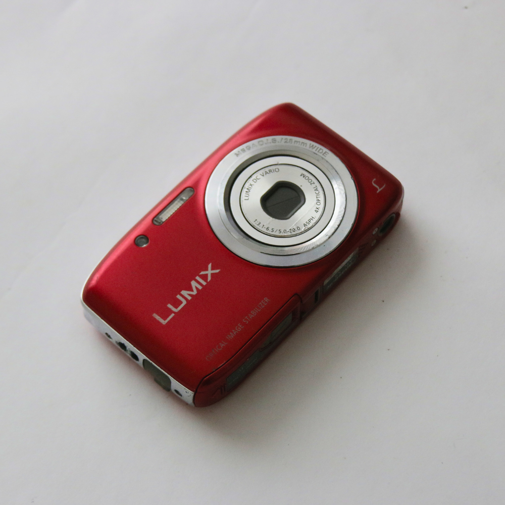 Panasonic LUMIX DMC-S5