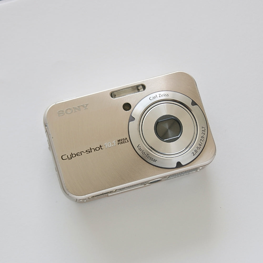 Sony Cyber-shot DSC-N2