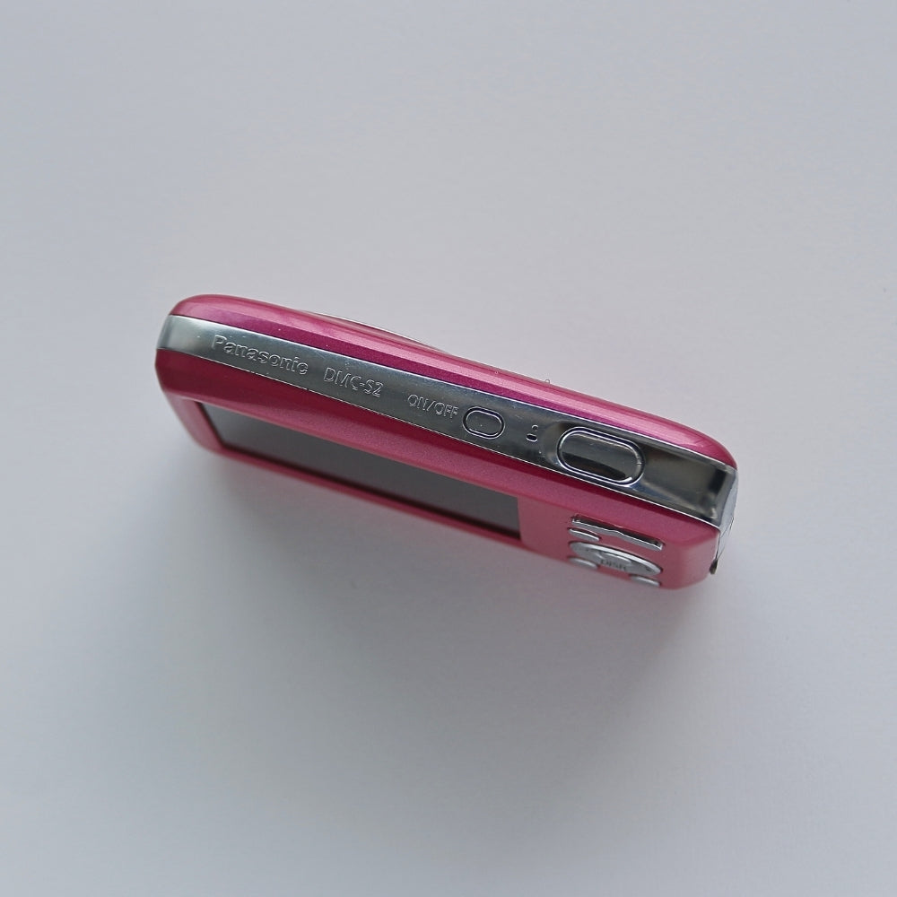 Panasonic LUMIX DMC-S2
