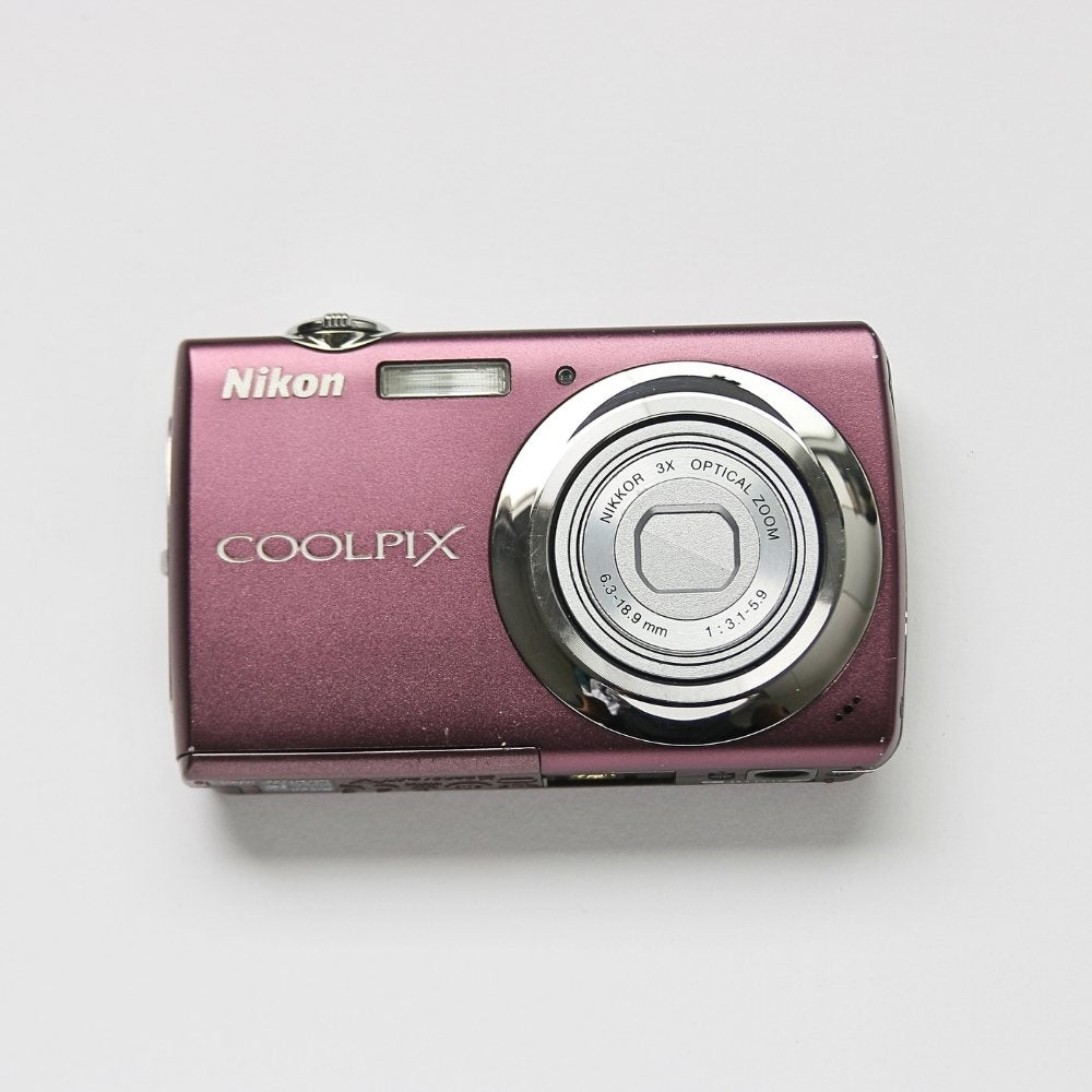 Nikon COOLPIX S220