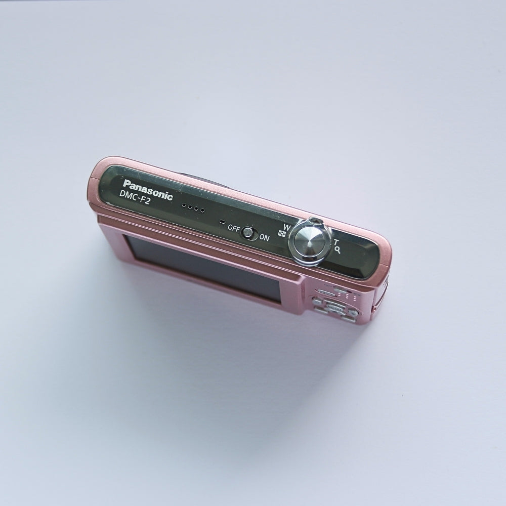 Panasonic Lumix DMC-F2