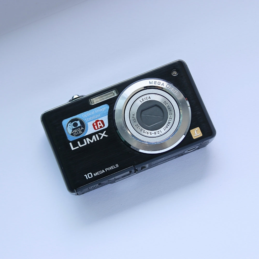 Panasonic LUMIX DMC-FS7