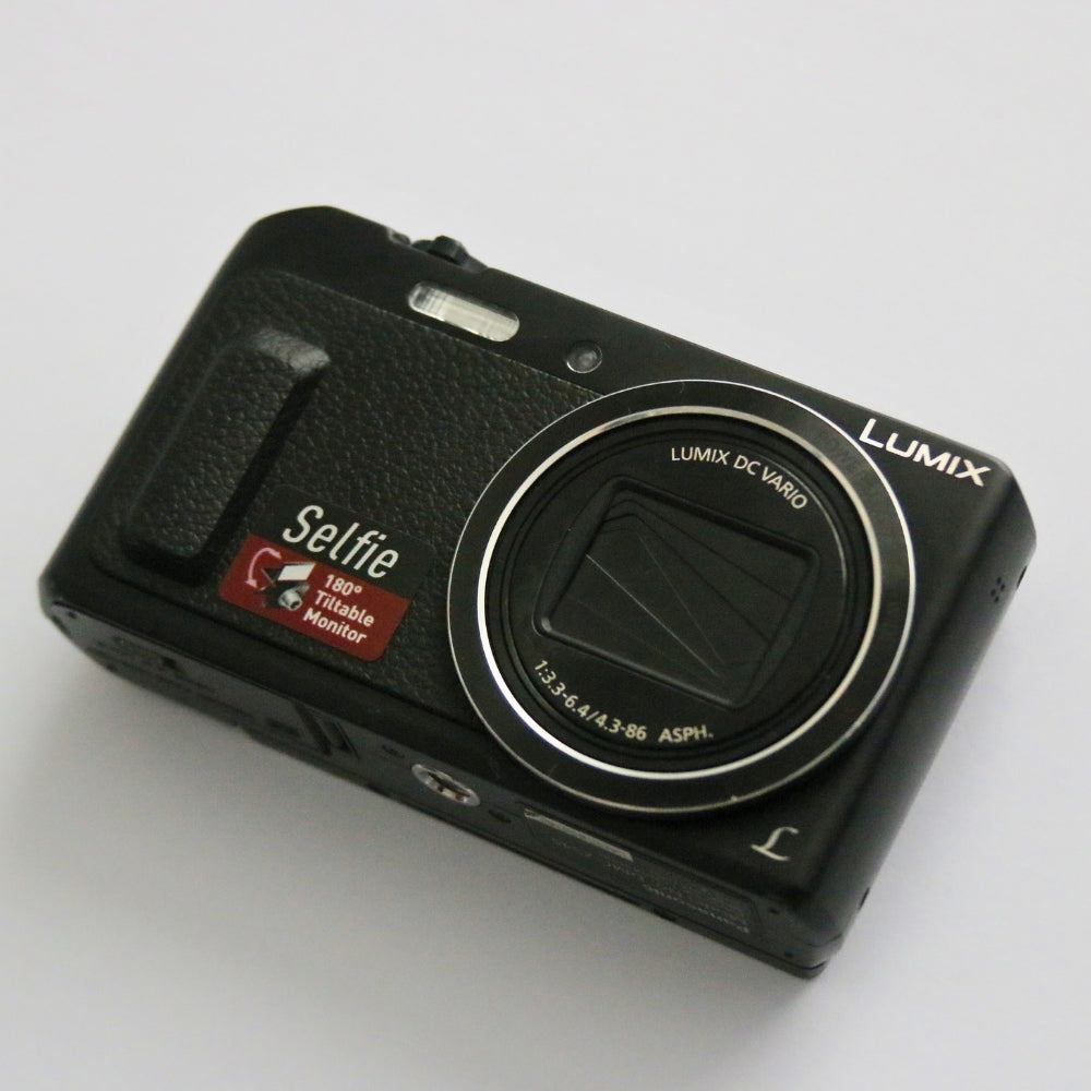 Panasonic LUMIX DMC-ZS45 Selfie