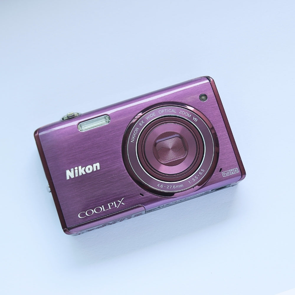 Nikon Coolpix S5200