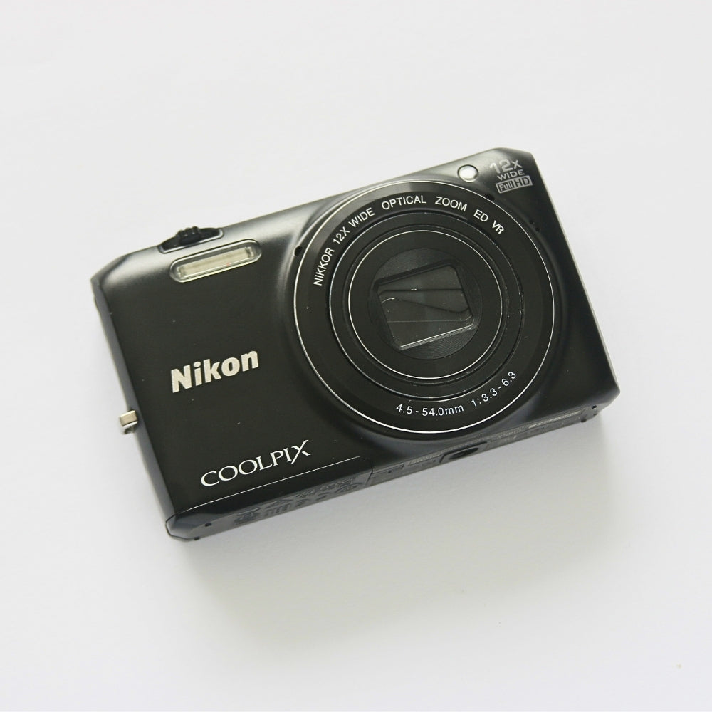 Nikon COOLPIX S6800