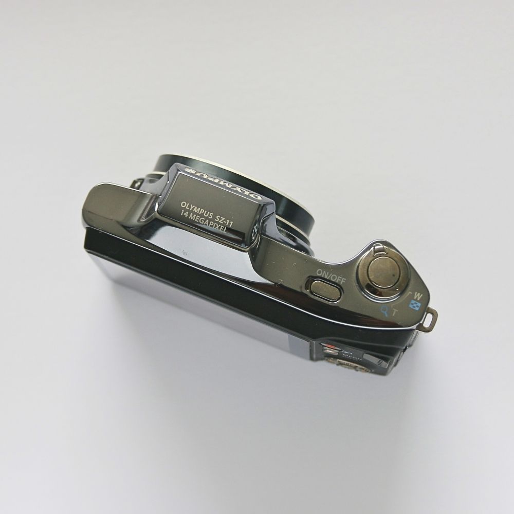 Olympus SZ-11