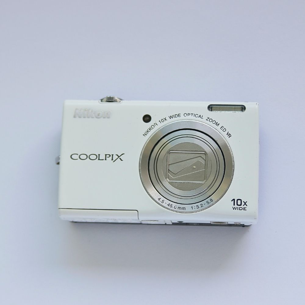 Nikon COOLPIX S6200
