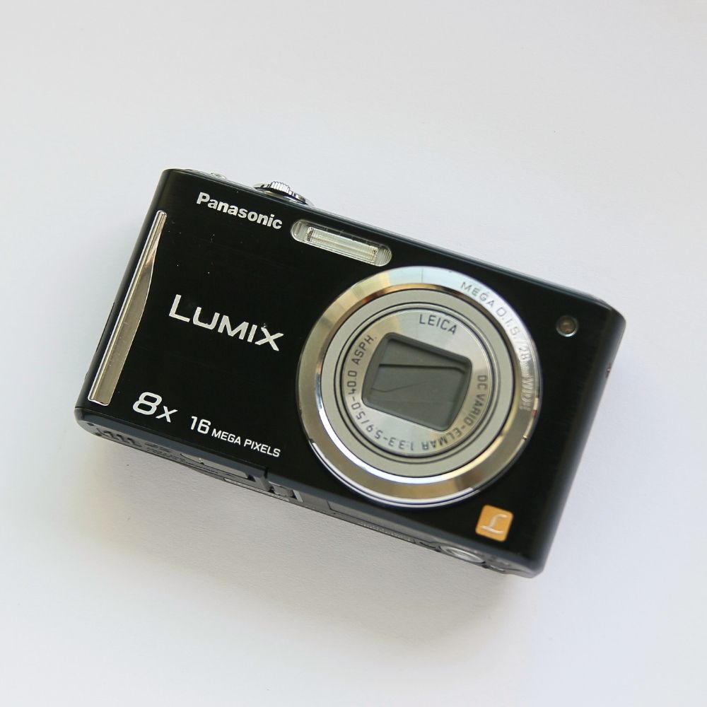 Panasonic LUMIX DMC-FH25