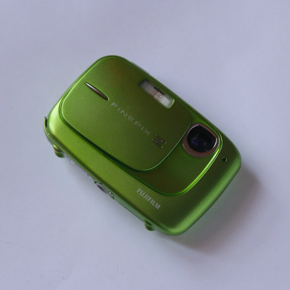 FUJIFILM Z35