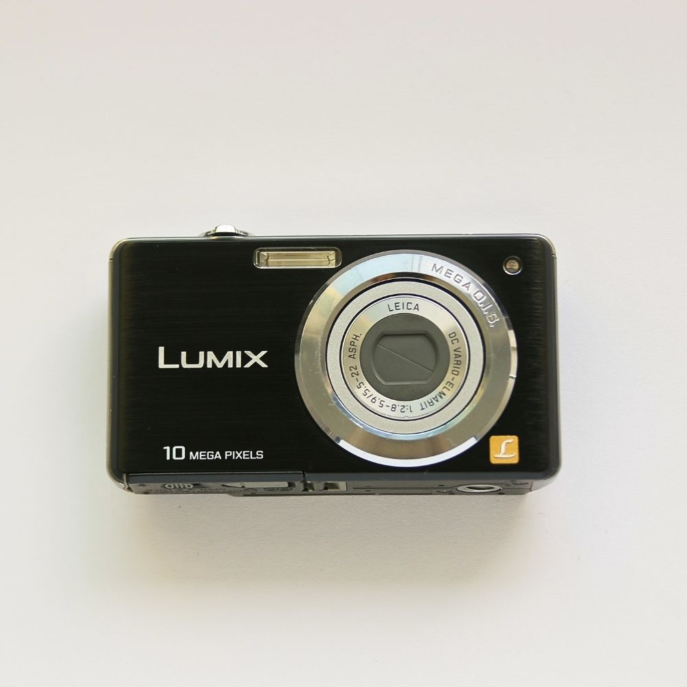 Panasonic LUMIX DMC-FS7