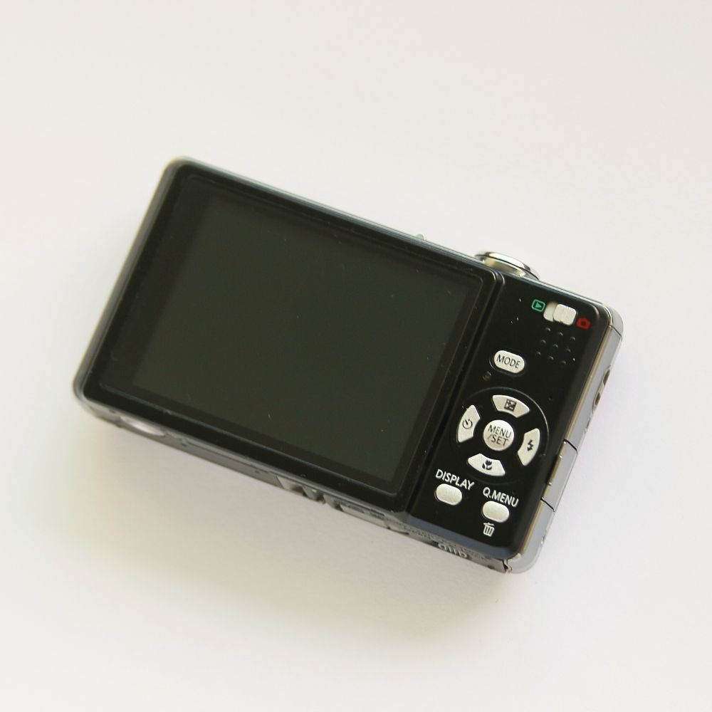 Panasonic LUMIX DMC-FS7