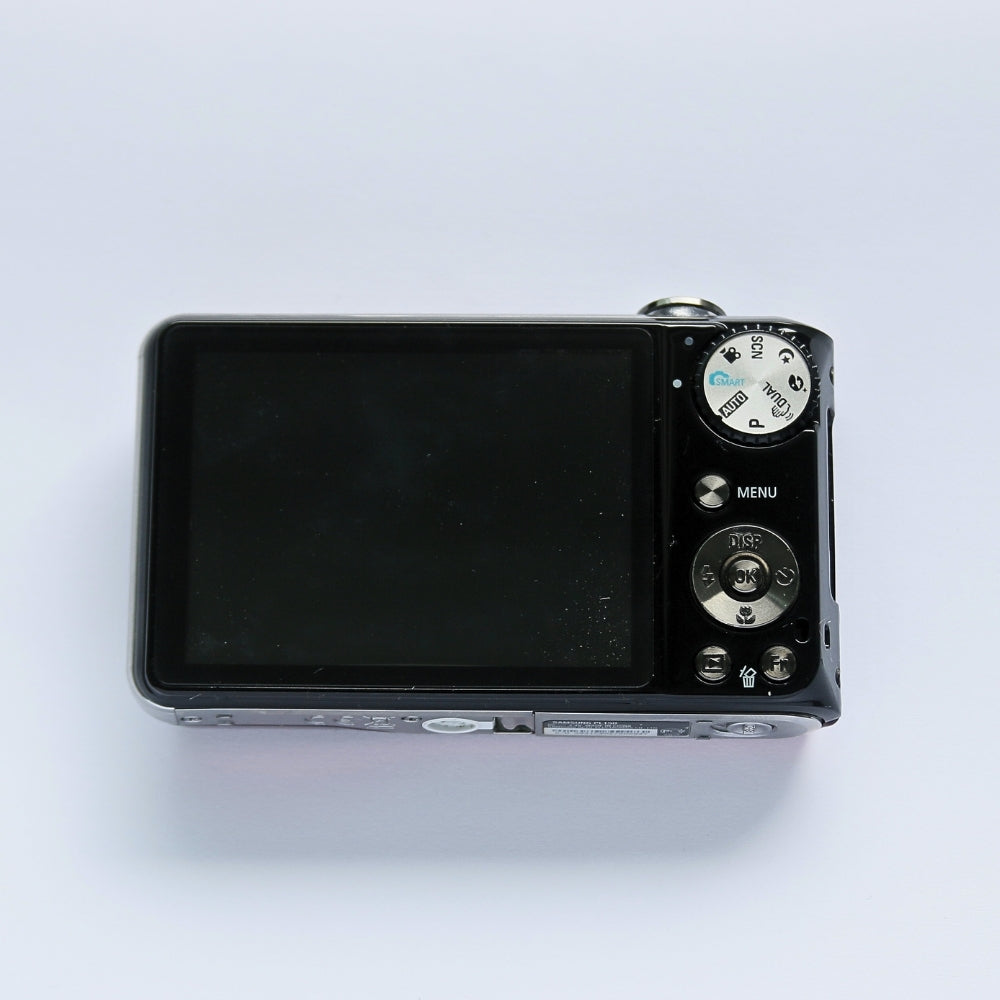 Samsung PL150 Selfie