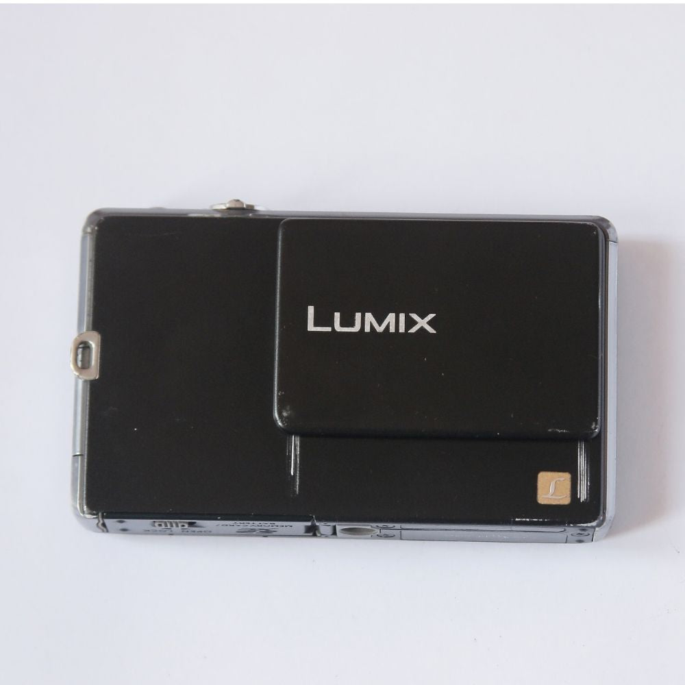 Panasonic LUMIX DMC-FP1