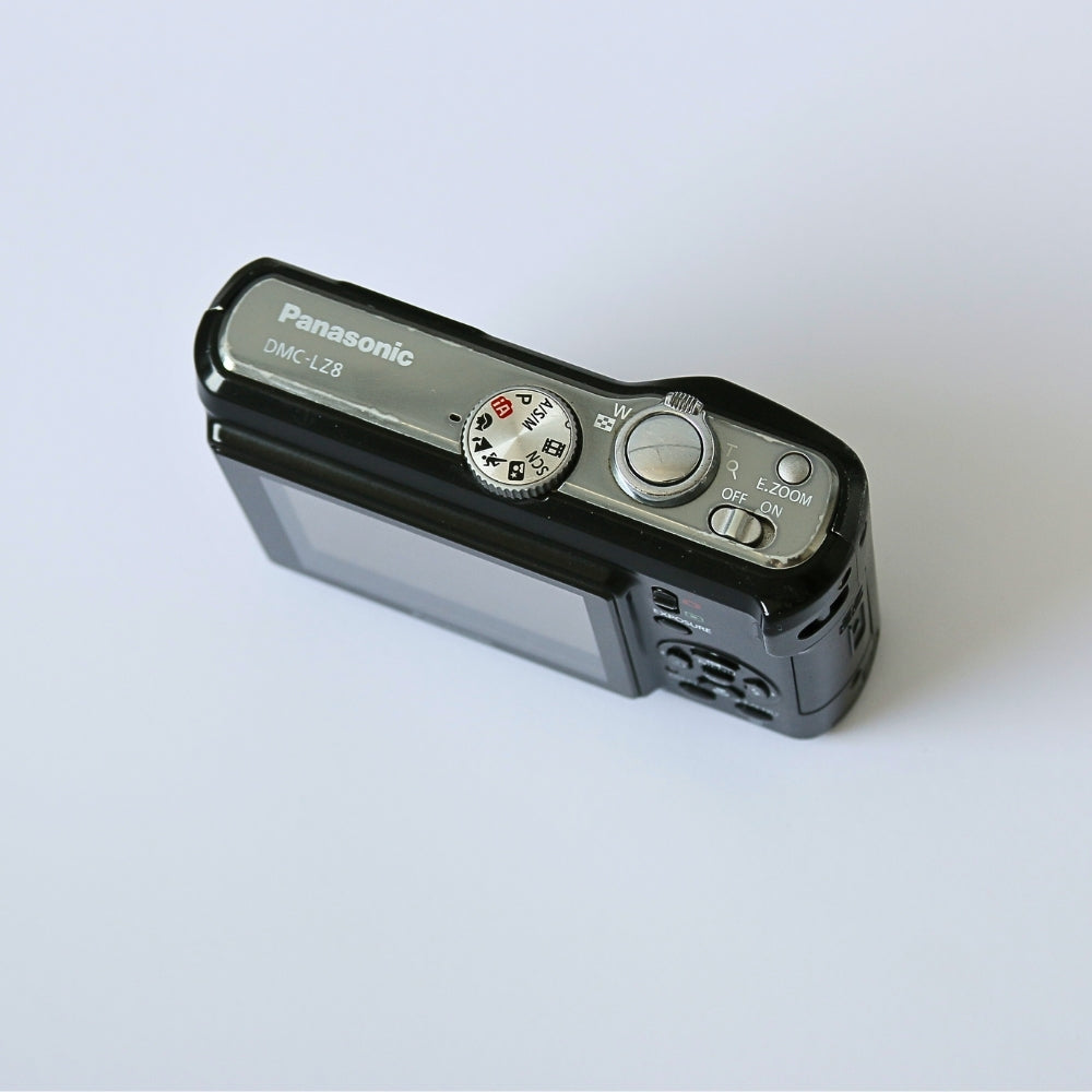 Panasonic LUMIX DMC-LZ8