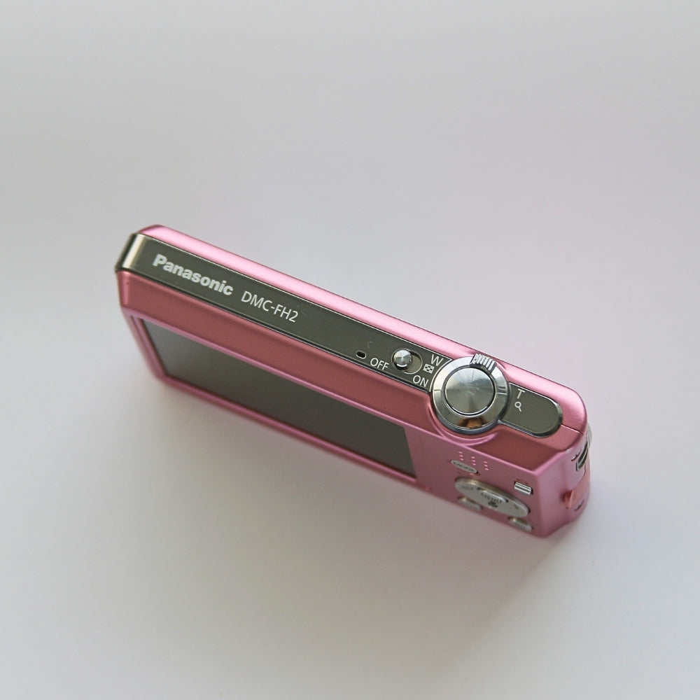 Panasonic LUMIX DMC-FH2