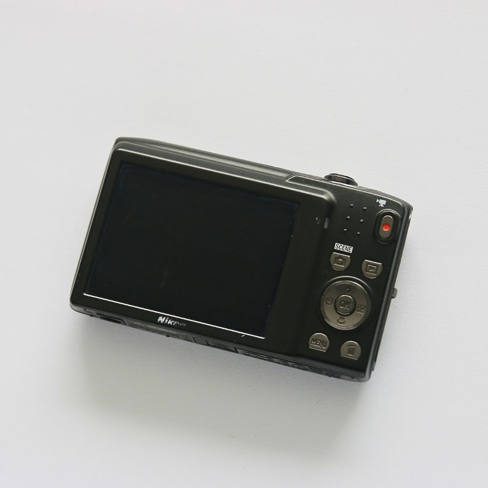 Nikon Coolpix S3100
