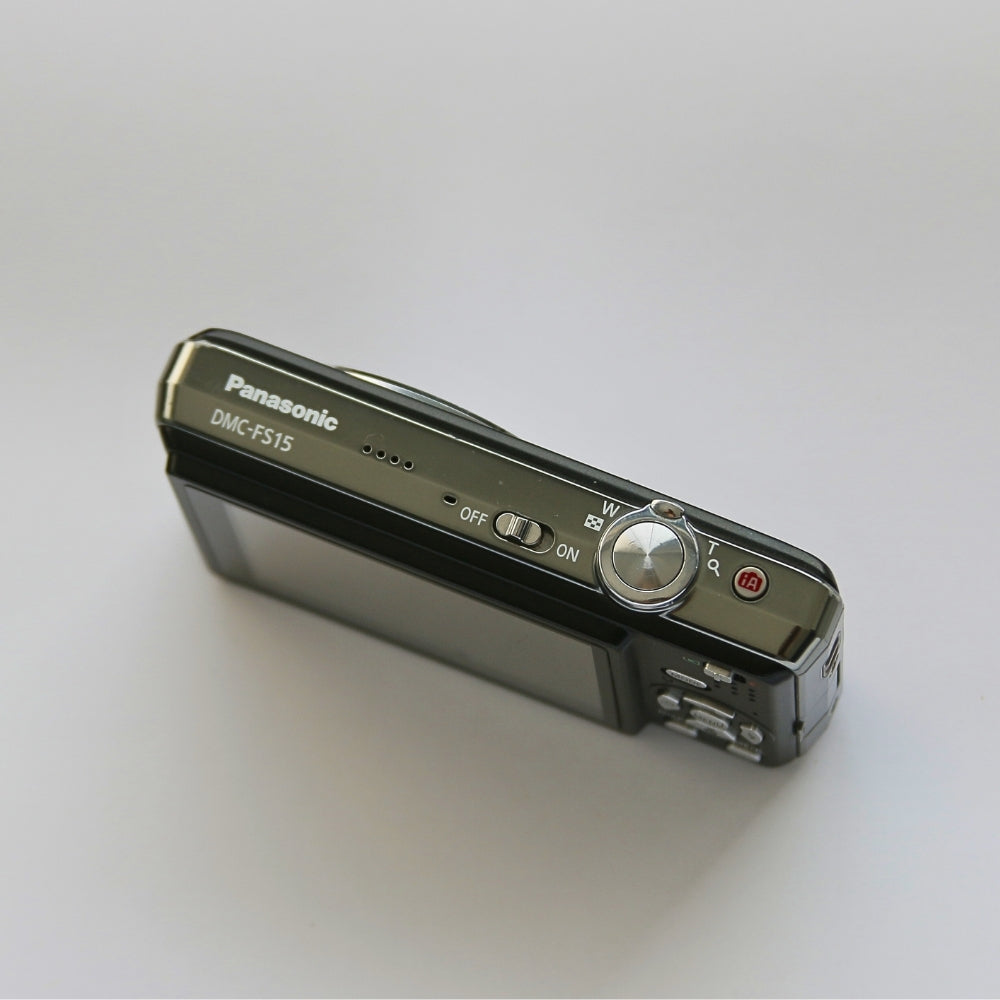 Panasonic LUMIX DMC-FS15