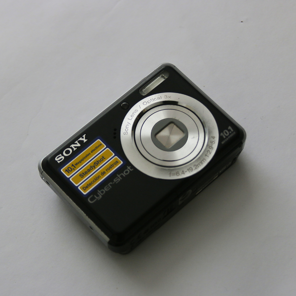 Sony Cyber-shot DSC-S930