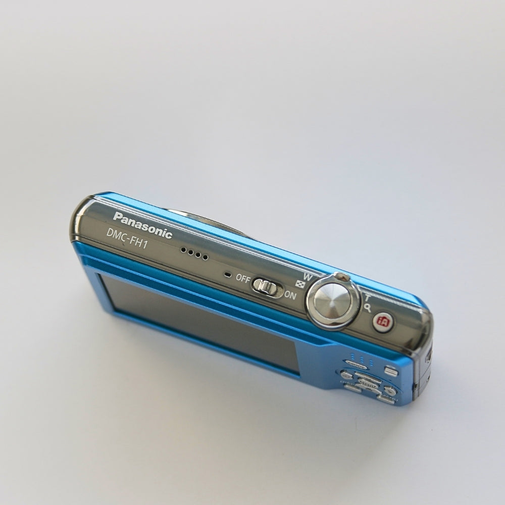 Panasonic LUMIX DMC-FH1