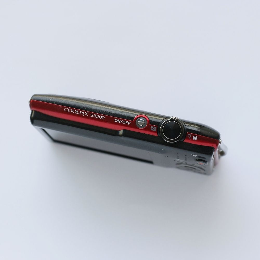 Nikon COOLPIX S3200