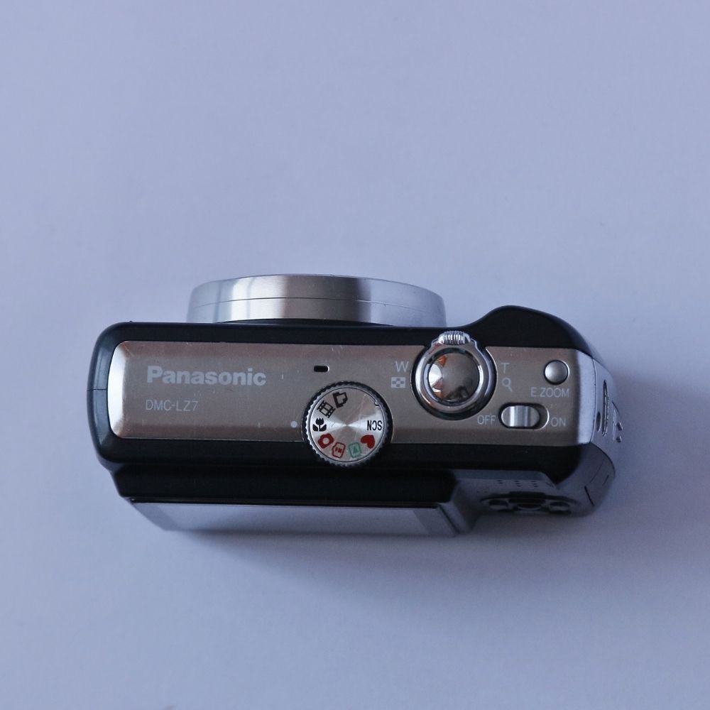 Panasonic LUMIX DMC-LZ7