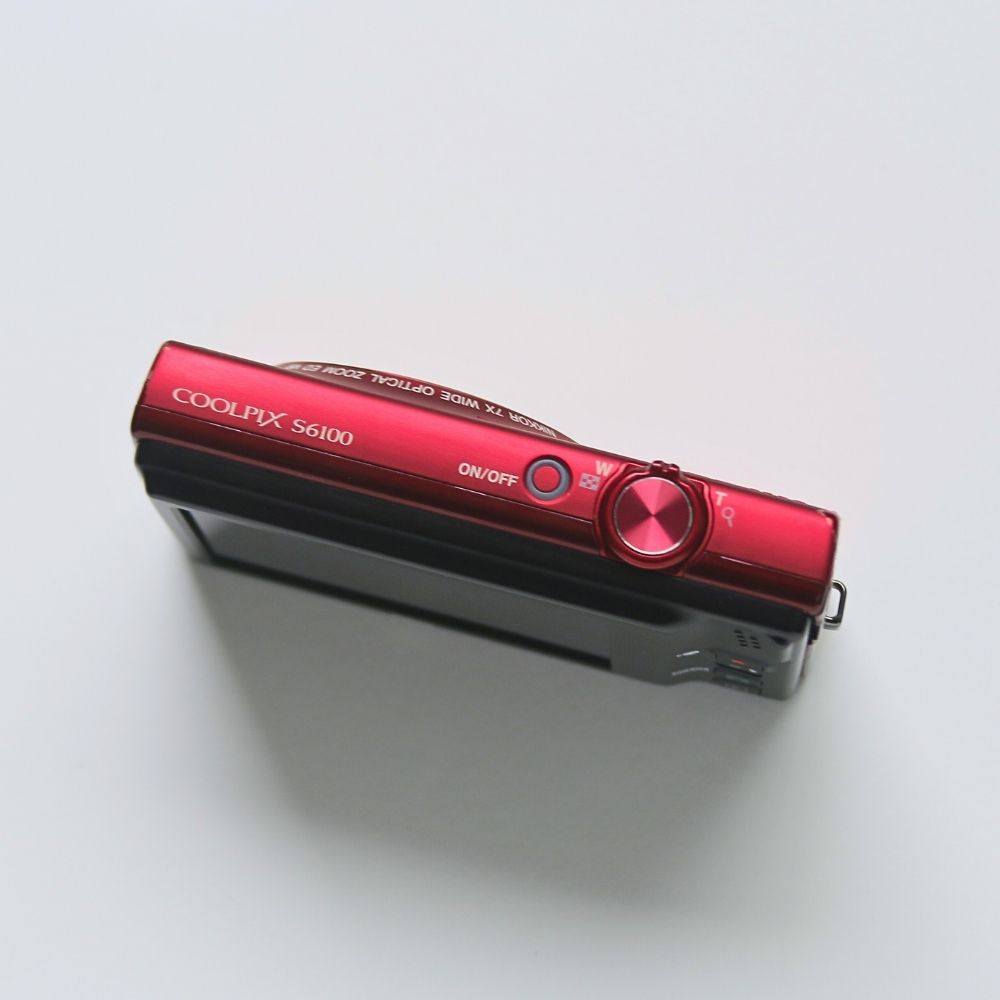 Nikon COOLPIX S6100