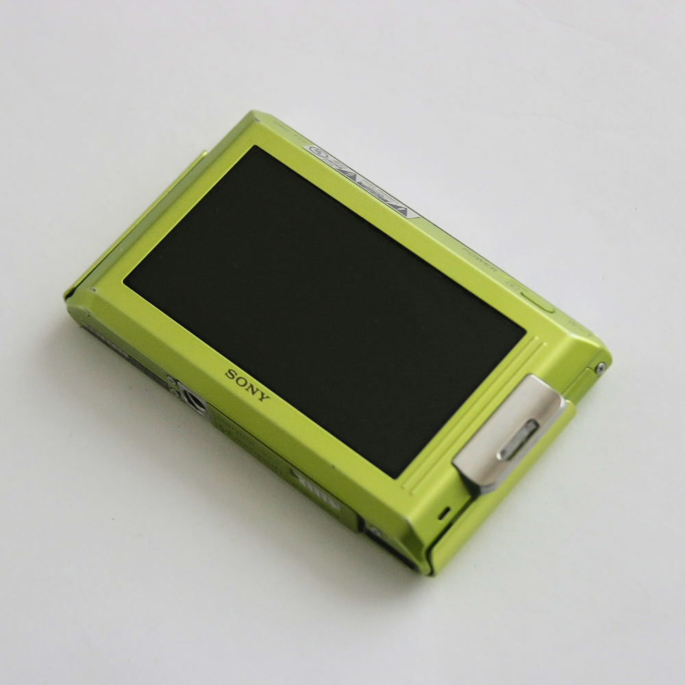 Sony Cyber-shot DSC-T77