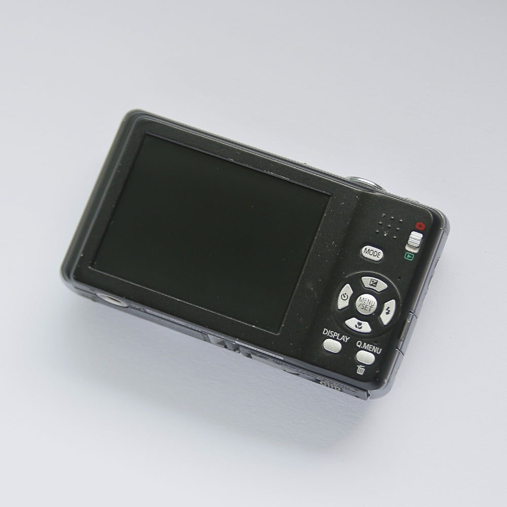 Panasonic LUMIX DMC-FH1