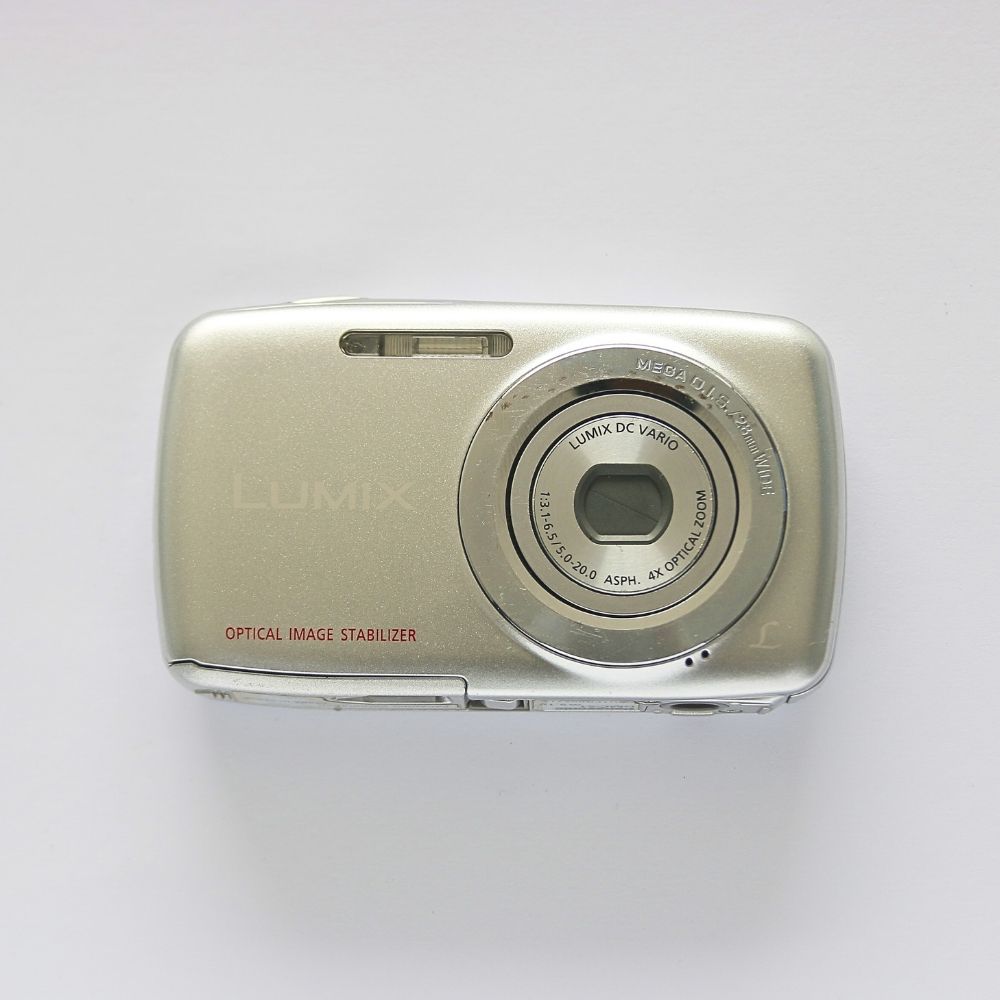 Panasonic LUMIX DMC-S1