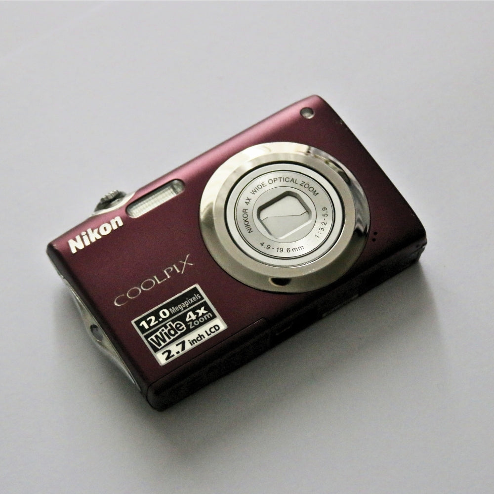 Nikon Coolpix S3000