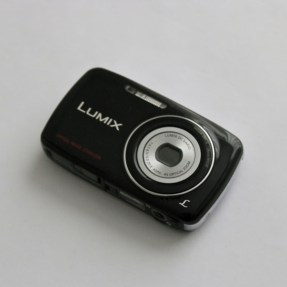 Panasonic LUMIX DMC-S1