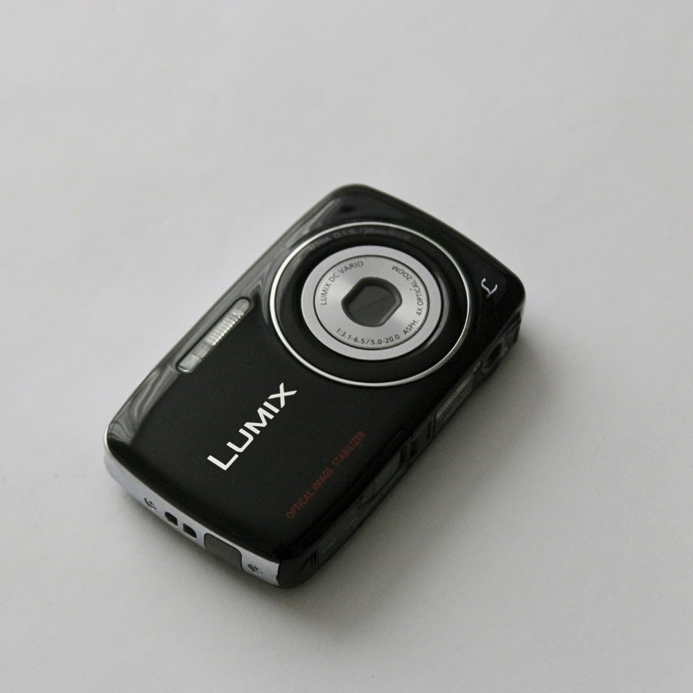 Panasonic LUMIX DMC-S1