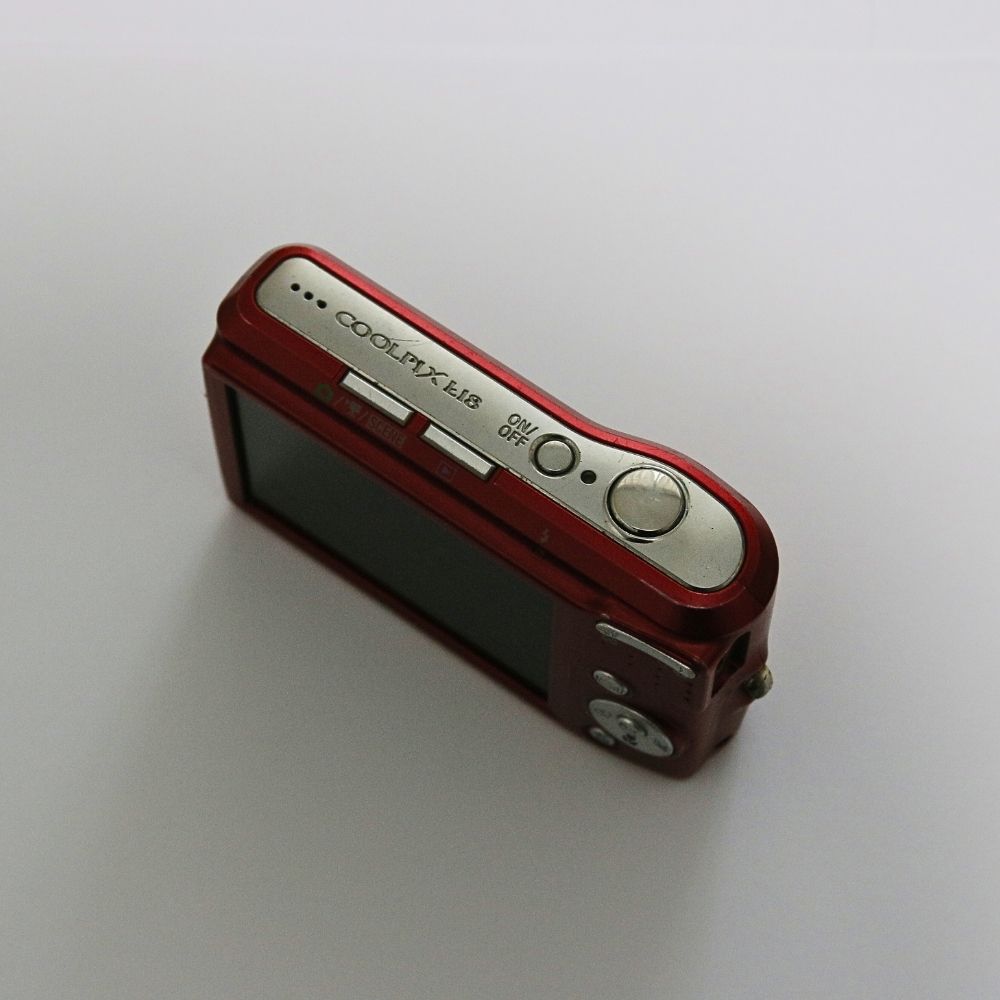 Nikon COOLPIX L18