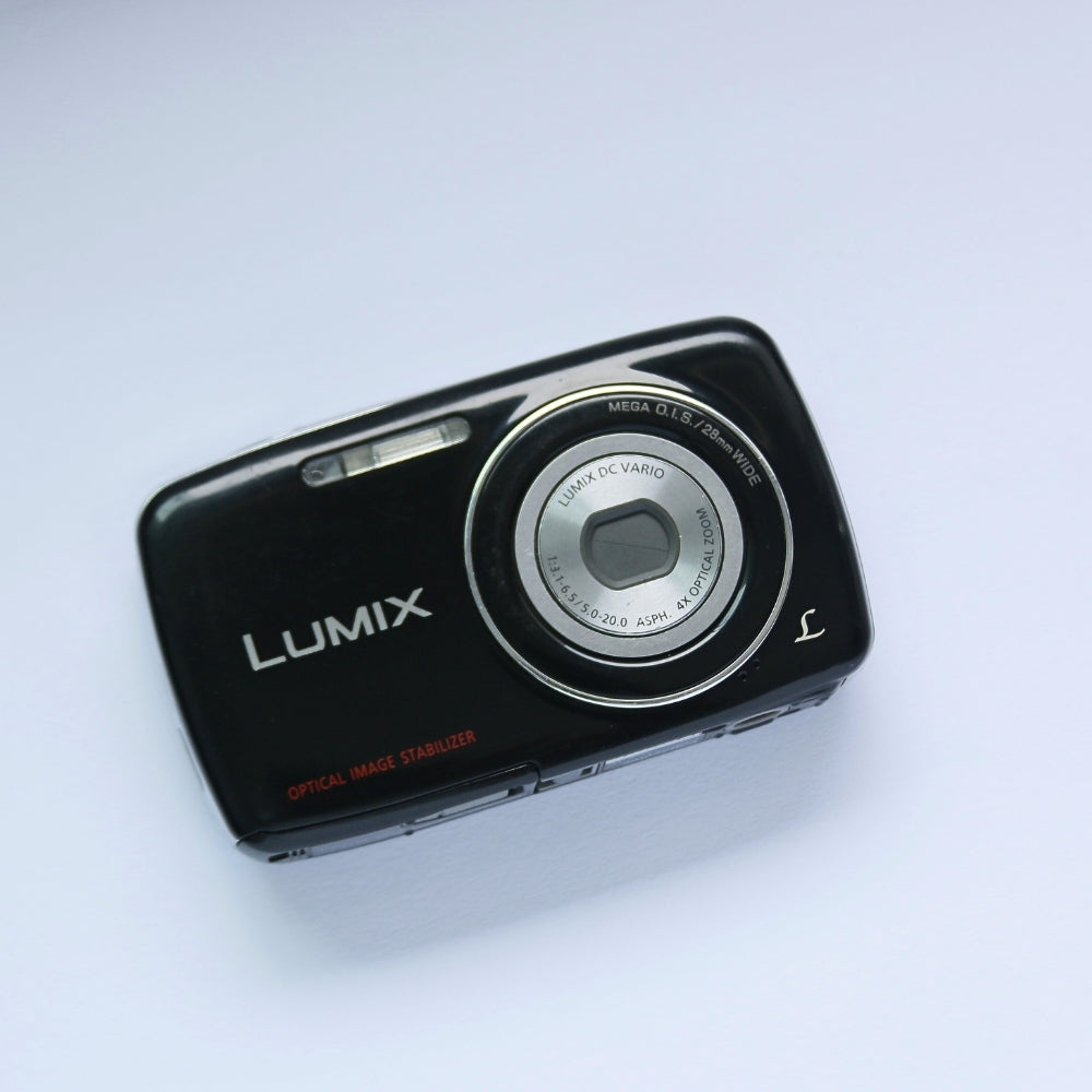 Panasonic LUMIX DMC-S1