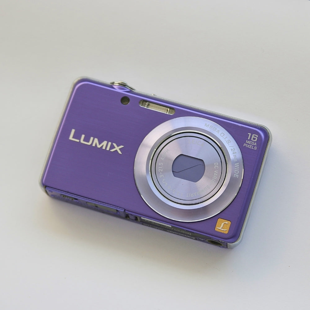 Panasonic LUMIX DMC-FH8