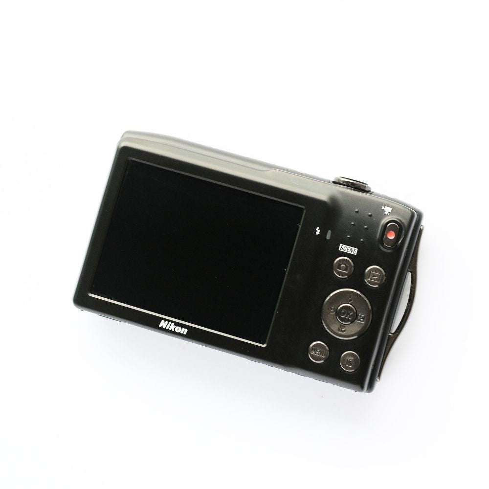 Nikon COOLPIX S3300