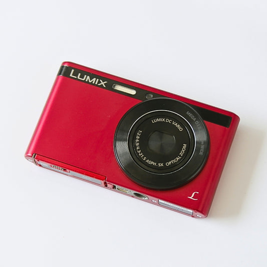 Panasonic LUMIX DMC-XS1